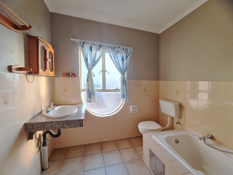 To Let 2 Bedroom Property for Rent in Ifafi North West